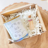 Minimal Wedding Candle Gift Engagement Anniversary Keepsake Couple Present Elegant Personalised Candle for Newlyweds Mr & Mrs Housewarming