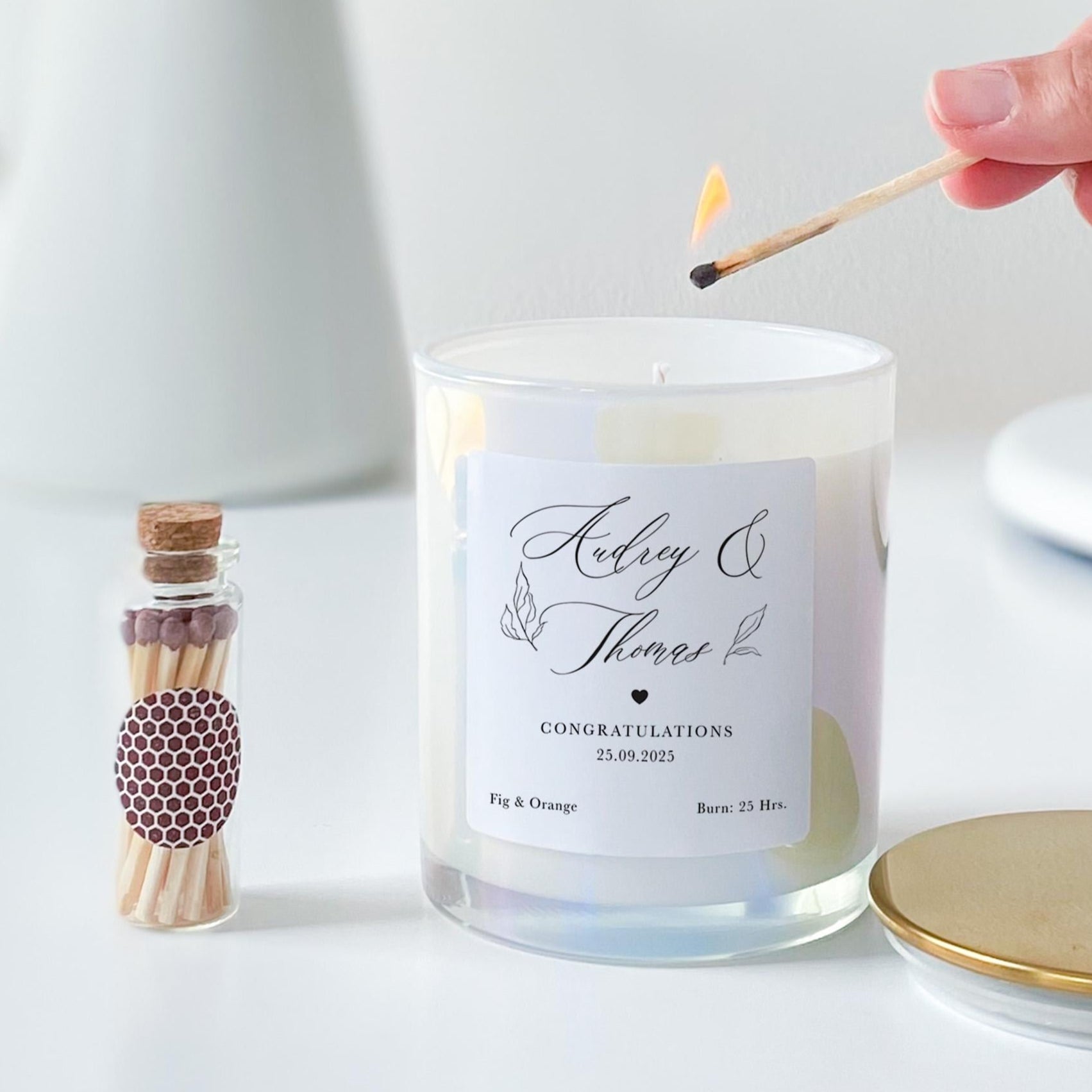 Personalised Modern Wedding Engagement Anniversary Scented Candle Gift Keepsake Couple Present Elegant Newlyweds Mr & Mrs Housewarming