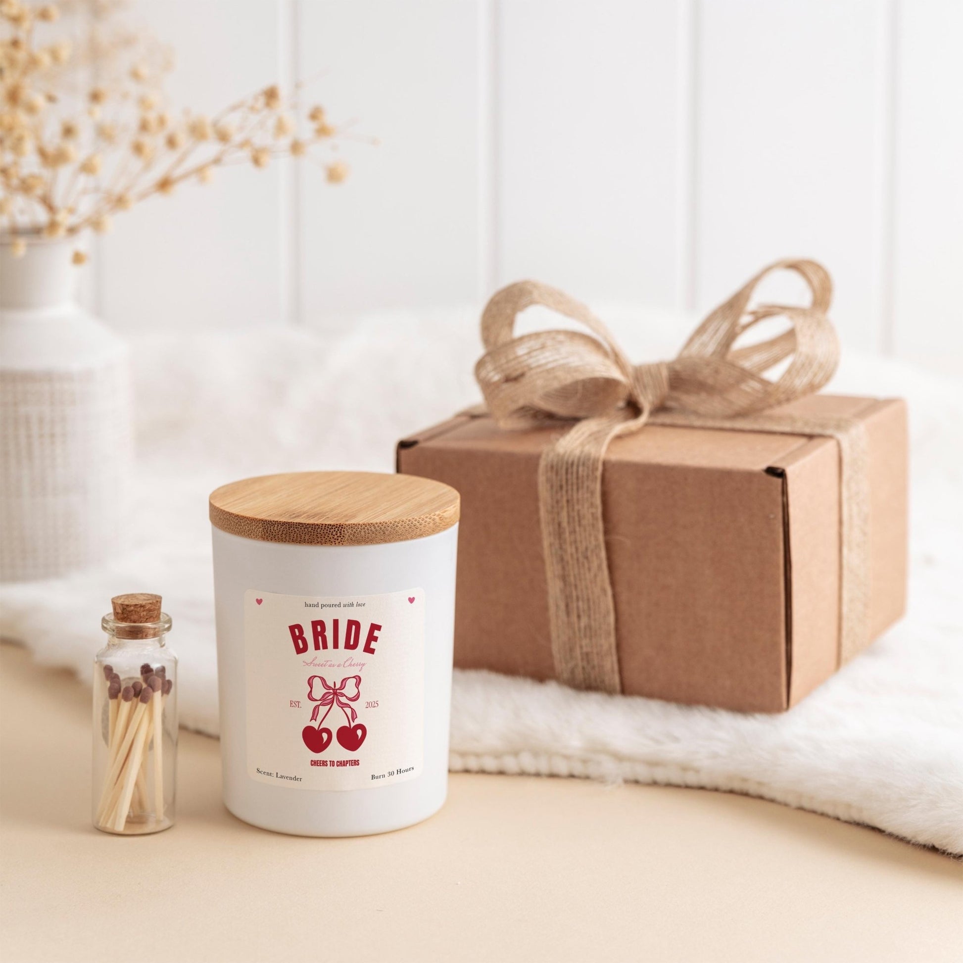 Cute Bride Scented Candle Gift Keepsake for Bridal Party Wedding Hen Party or Engagement Gift Idea for Bride to - be