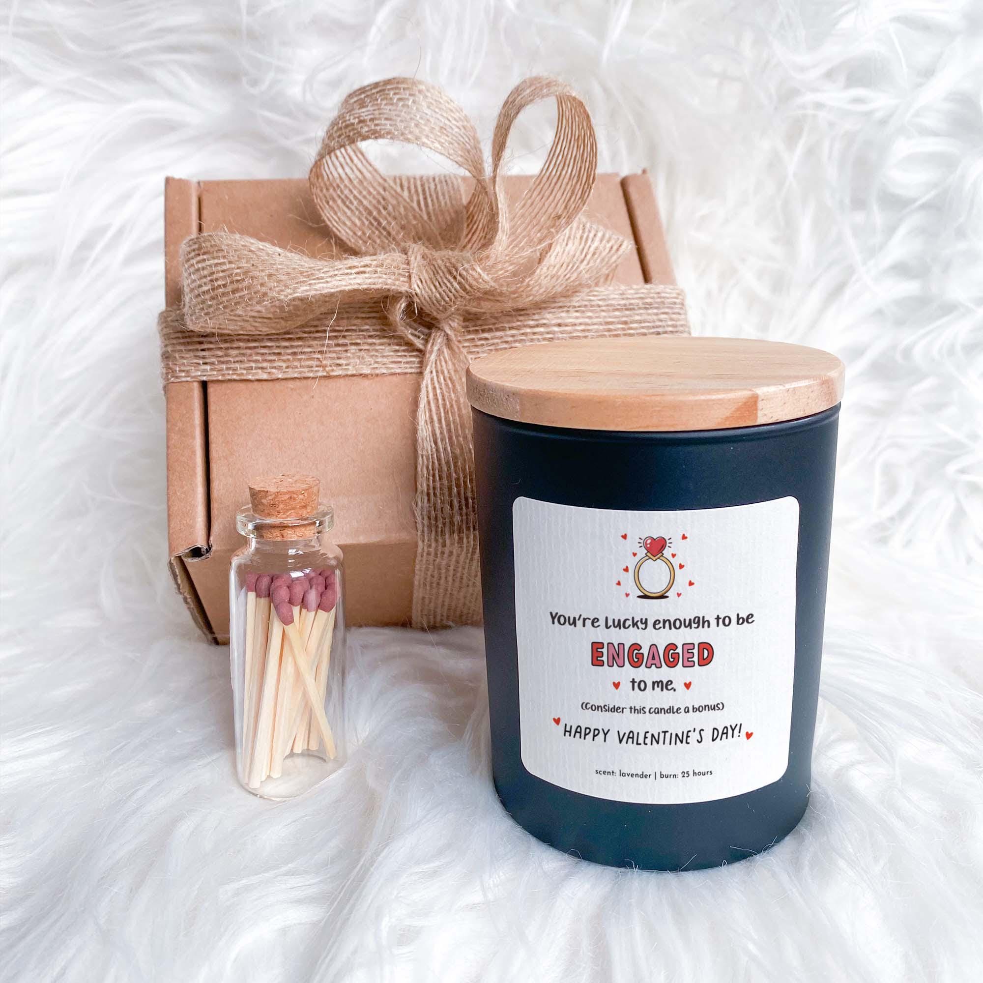 Engagement Valentines Day Candle Gift Set Lucky to Be Engaged Scented Soy Candle with Matches Romantic Gift for Fiancé Thoughtful Present