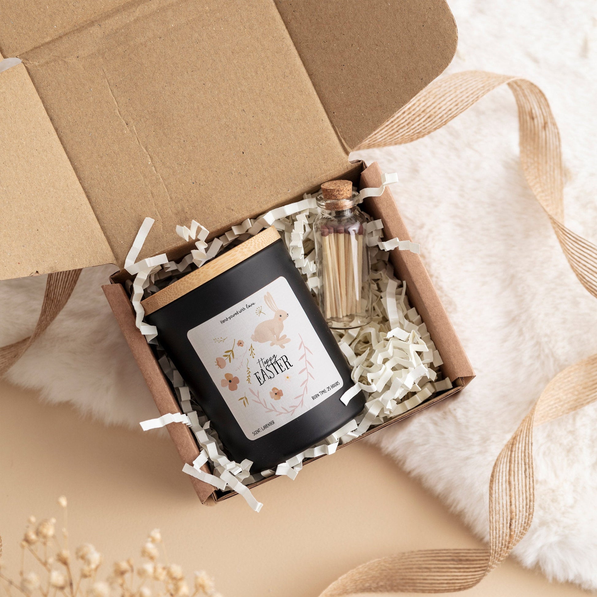 Happy Easter scented candle, Easter Gift Box for Her Him, Easter decor, Spring gift, Hot cross buns scent, Easter bunny and flowers