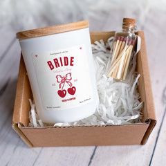 Cute Bride Scented Candle Gift Keepsake for Bridal Party Wedding Hen Party or Engagement Gift Idea for Bride to-be