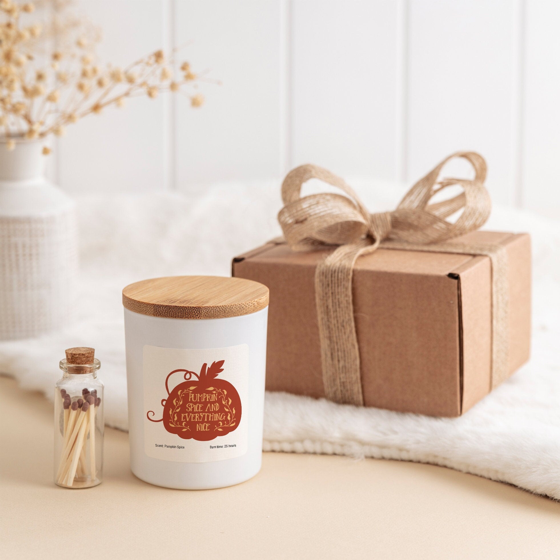 Pumpkin Spice Soy Wax Scented Candle, Autumn Candle Hand - Poured Cosy Autumn Gift for Friends Mum Dad Grandma Home Decor September Birthday