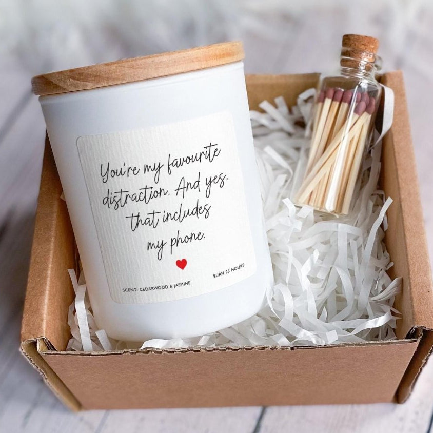 Romantic Valentine’s Day Candle Gift Set – Present for Partner, Girlfriend